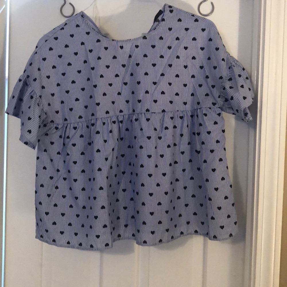 Never worn! Adorable shirt!